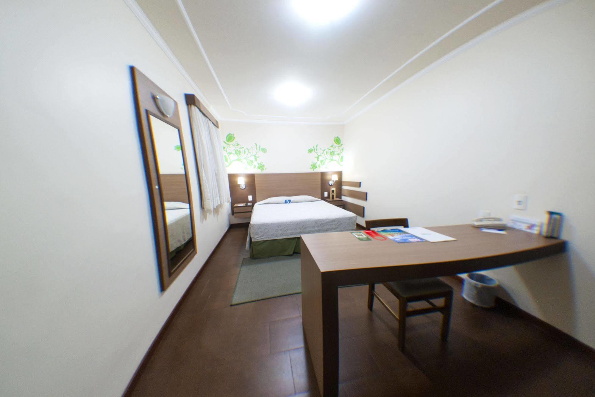 Hotel Premium Пирасунунга Екстериор снимка